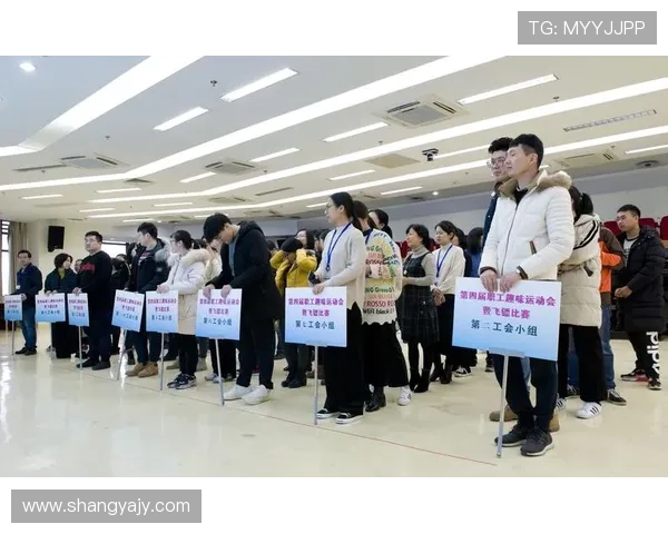 《蛇蝎女佣》第二季:不只是荧屏上的惊心动魄,更是生活中的暗流涌动 《蛇蝎女佣》第二季:不只是荧屏上的惊心动魄,更是生活中的暗流涌动